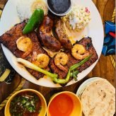 carne adobada con chorizo, longaniza y camarones