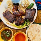 costilla adobada con longaniza y camarones