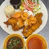 pechuga empanizada con camarones